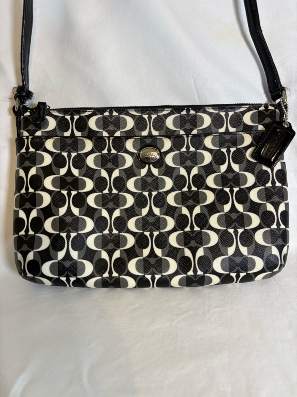 Coach Peyton Dream C Swingpack crossbody
